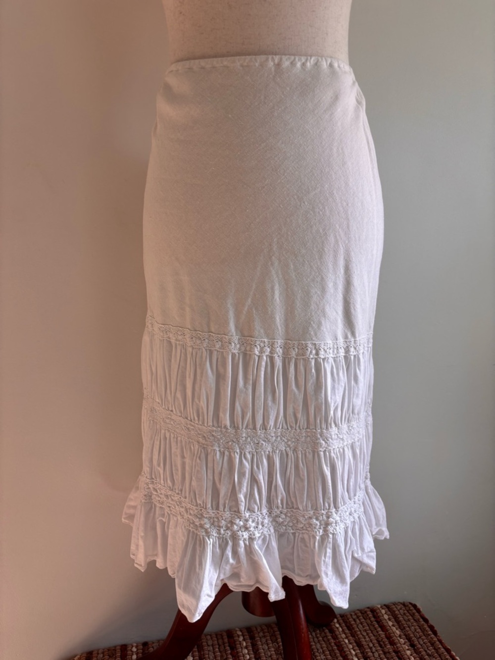 Vintage Linen Blend White Eyelet Embroidered Midi Skirt